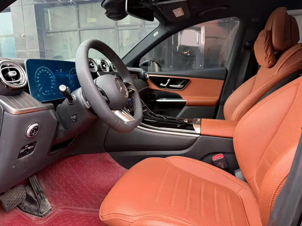 Mercedes-Benz GLC 2023 GLC 300 L 4MATIC 5 мест