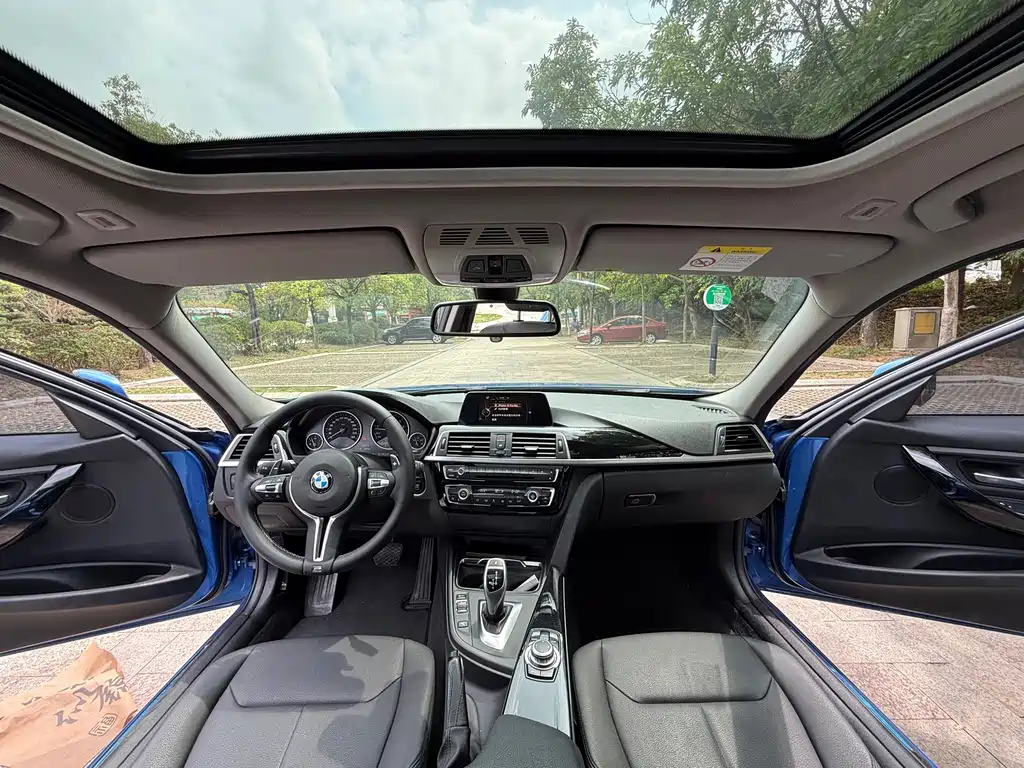 BMW 3 Series — миниатюра 7