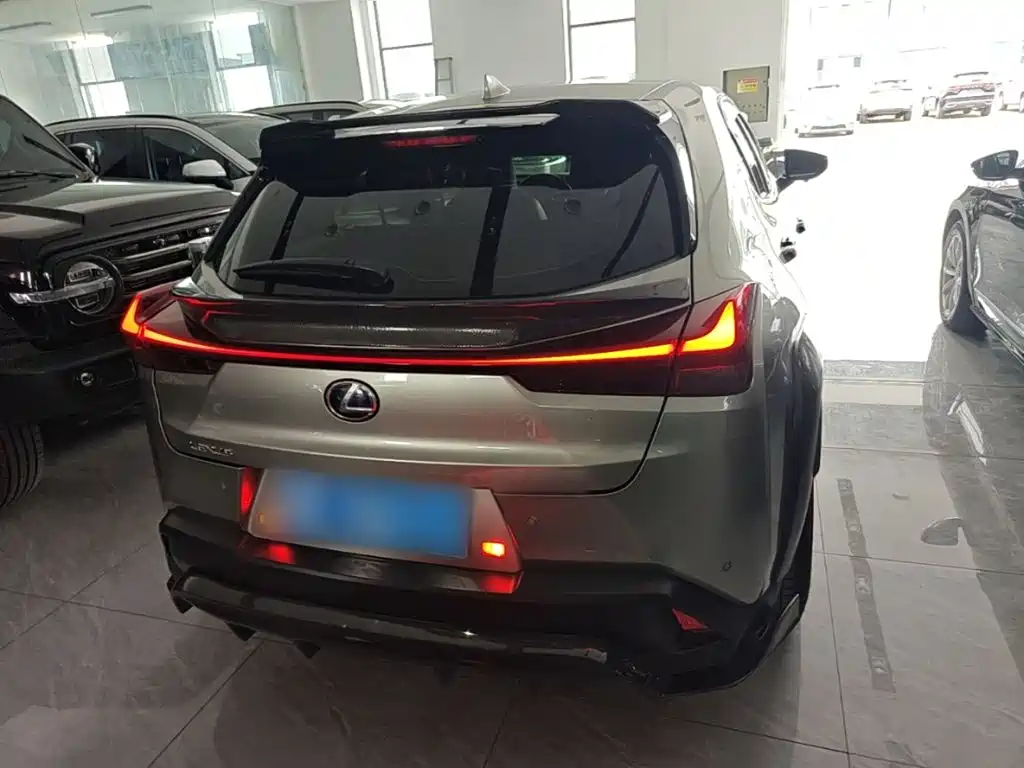 Lexus UX — миниатюра 6