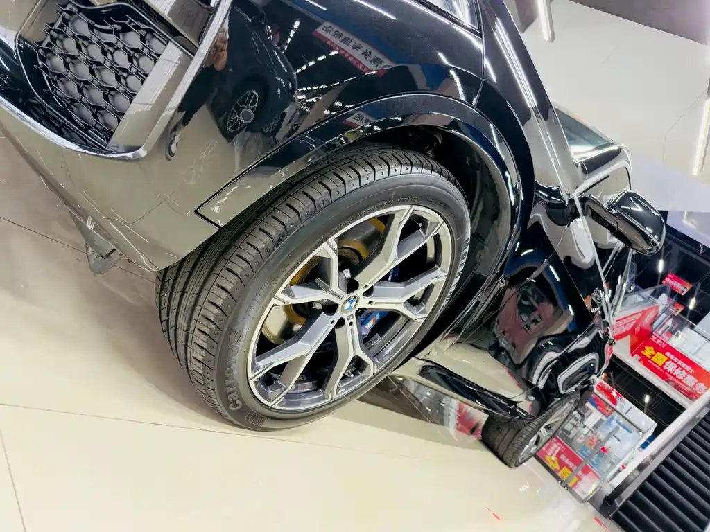 BMW X5 (Import) — миниатюра 5