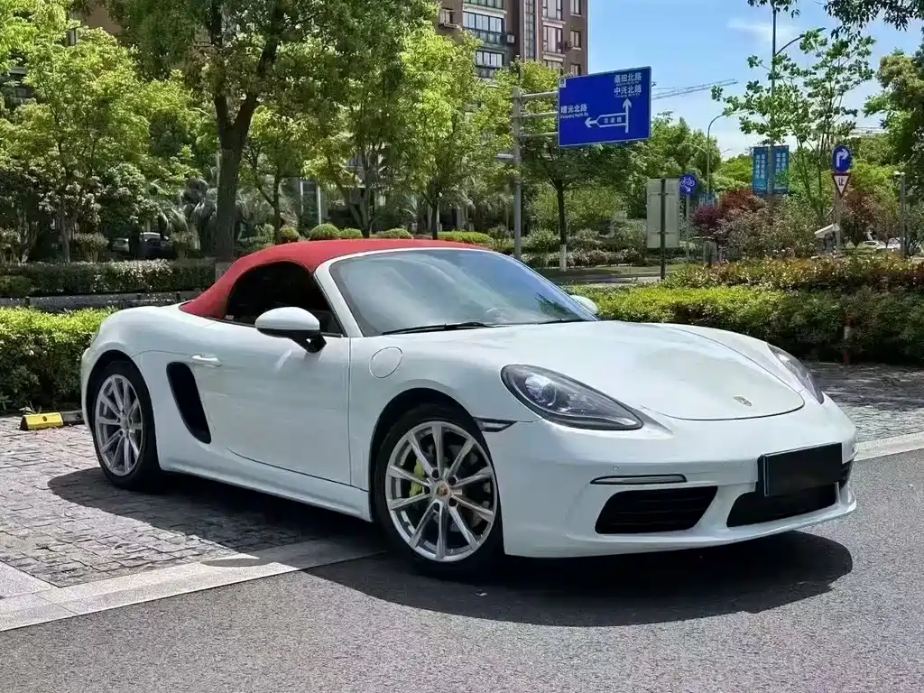 PORSCHE 718