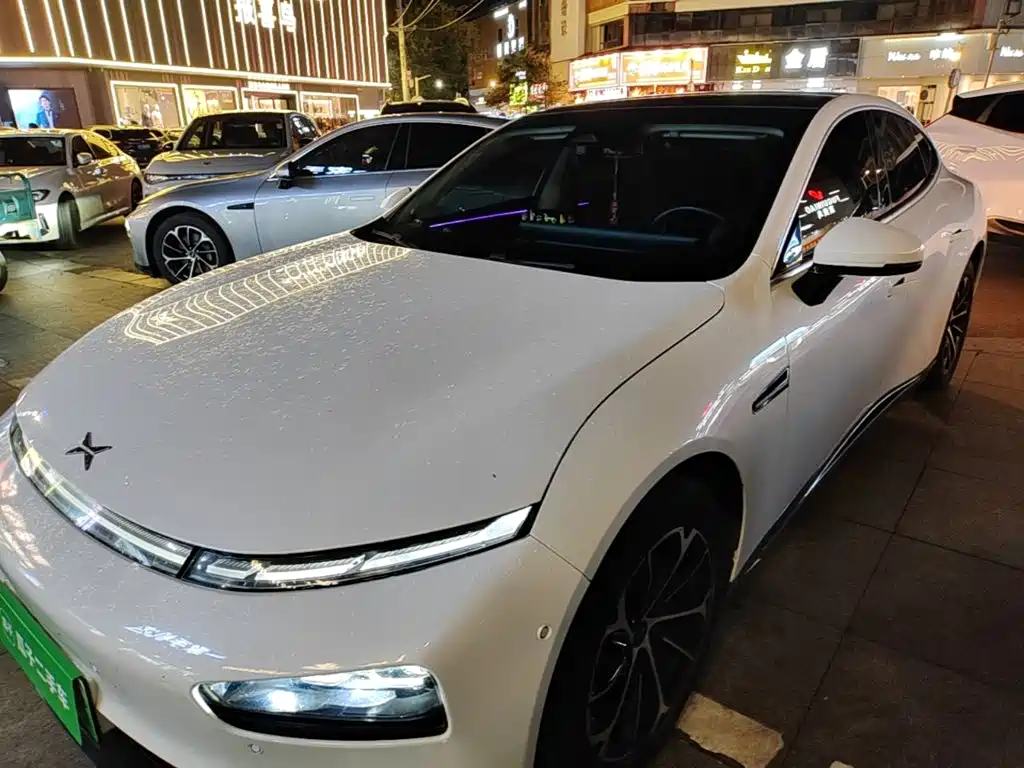 XPeng P7