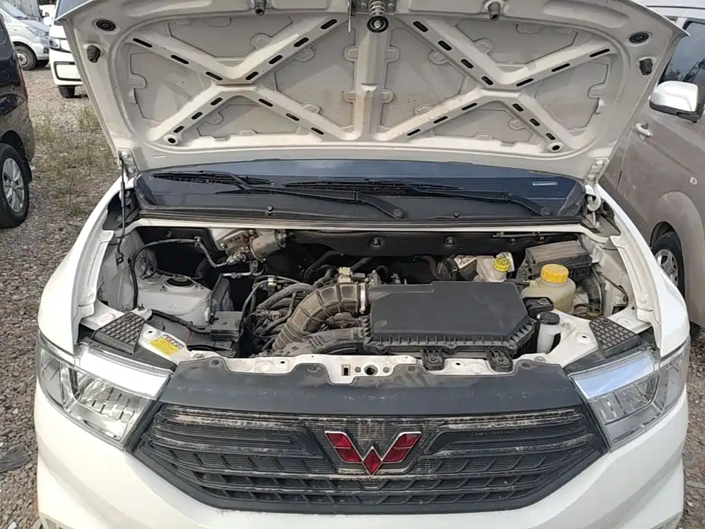 Wuling Hongguang V — миниатюра 16