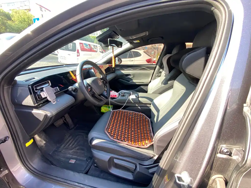 BYD Qin L — миниатюра 10
