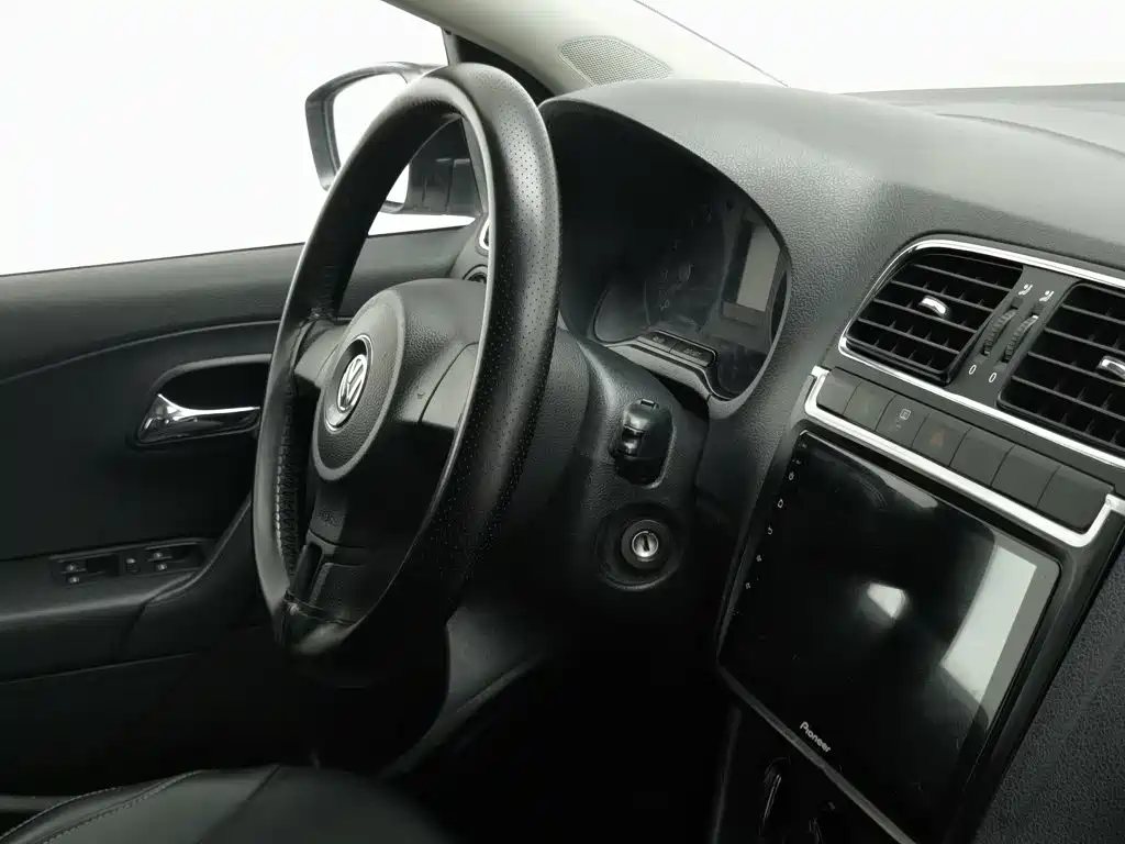 Volkswagen Polo — миниатюра 22