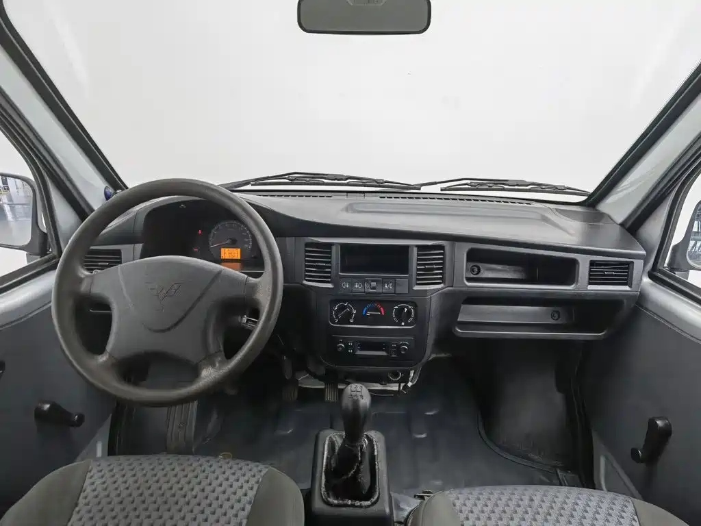 Wuling Zhiguang — миниатюра 5