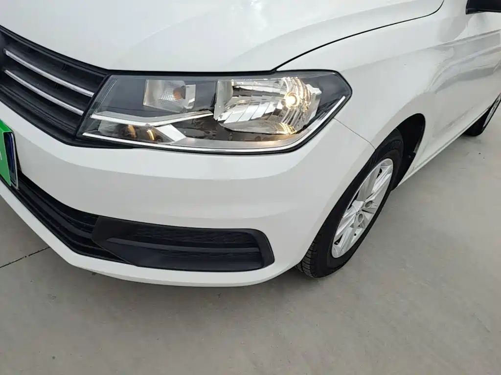 Volkswagen Santana — миниатюра 24