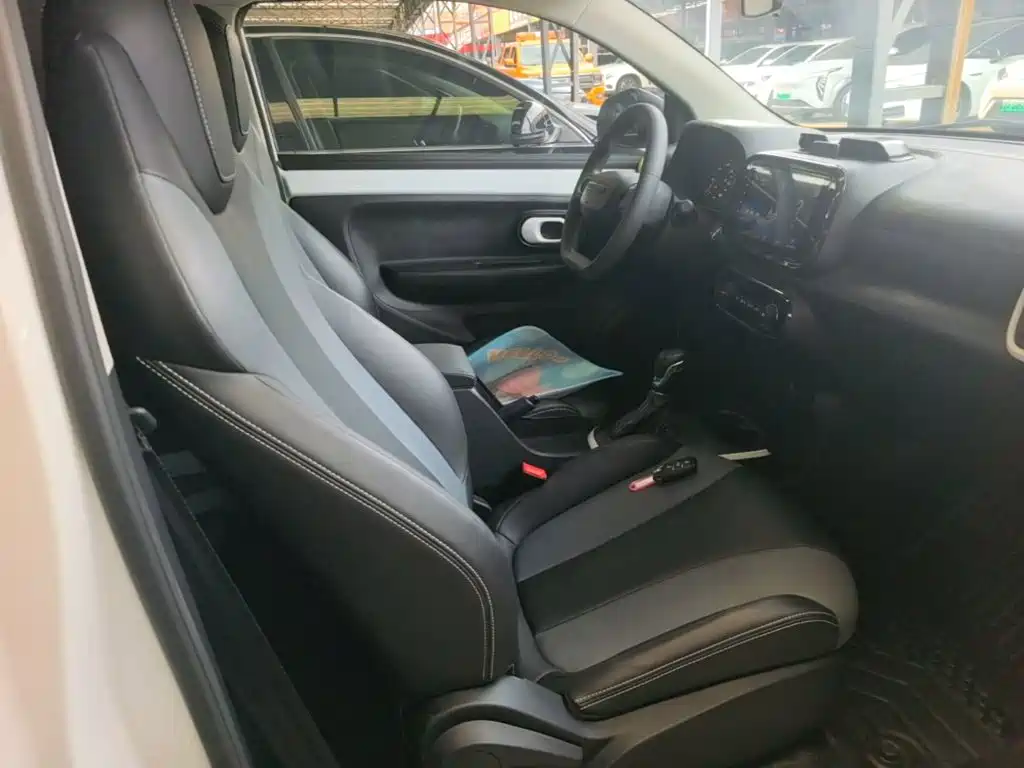 Roewe Clever — миниатюра 25