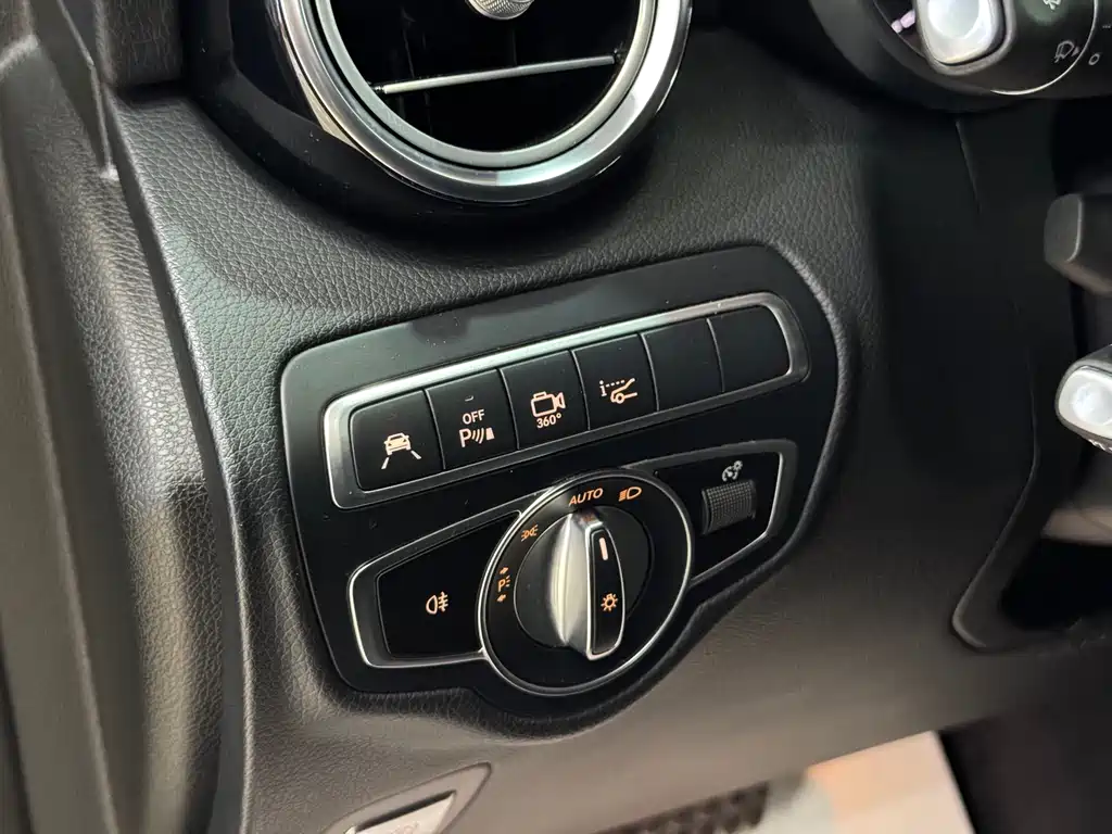 MERCEDES-BENZ GLC AMG