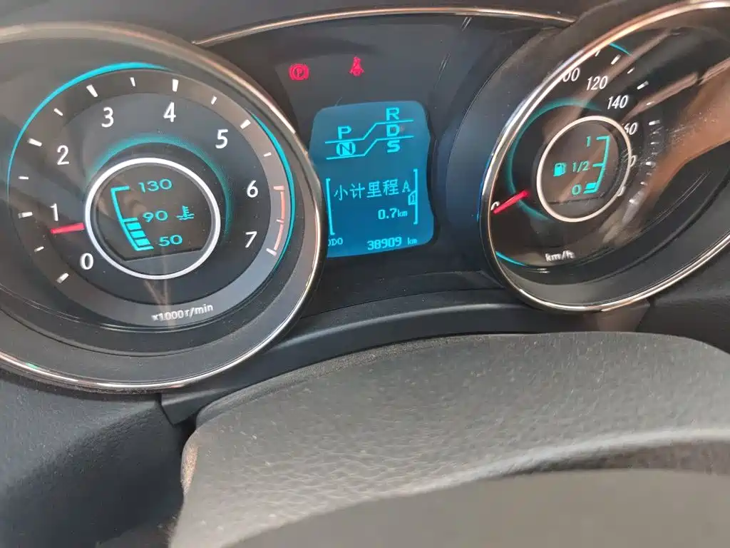 BAIC Senova D50 — миниатюра 13