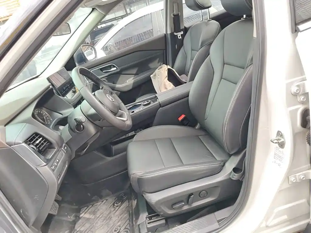 Nissan X-Trail — миниатюра 15