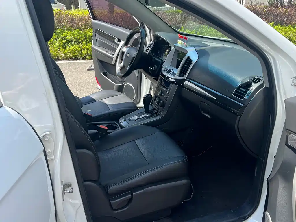 Chevrolet Captiva — миниатюра 11