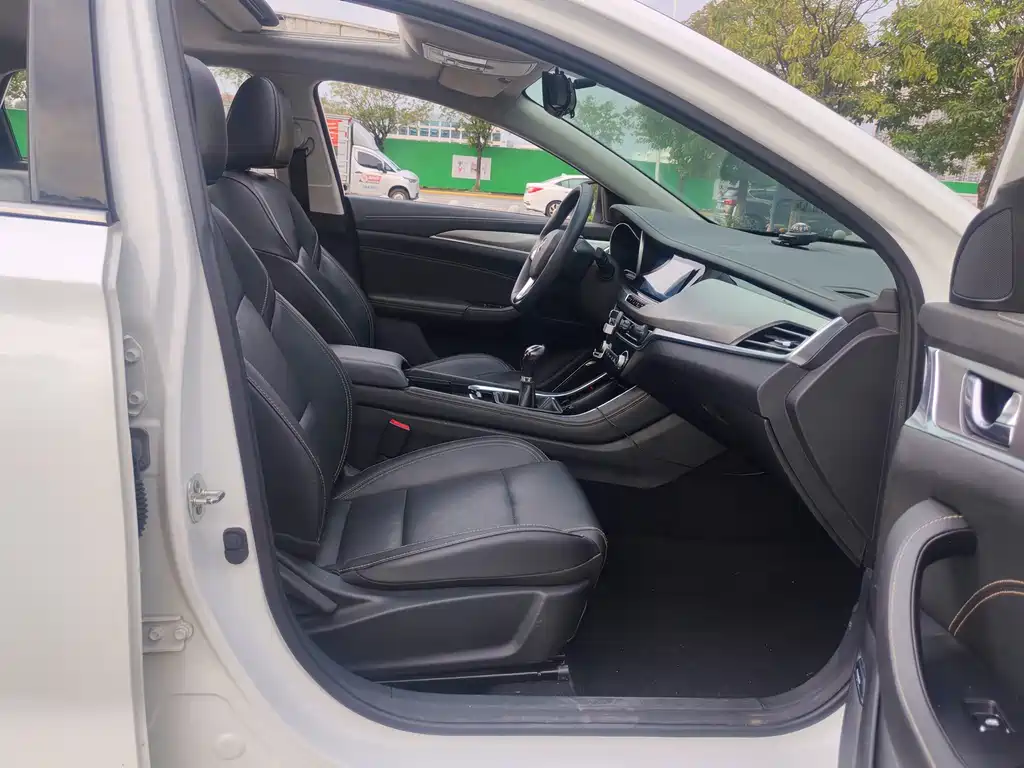 Changan Eado — миниатюра 12