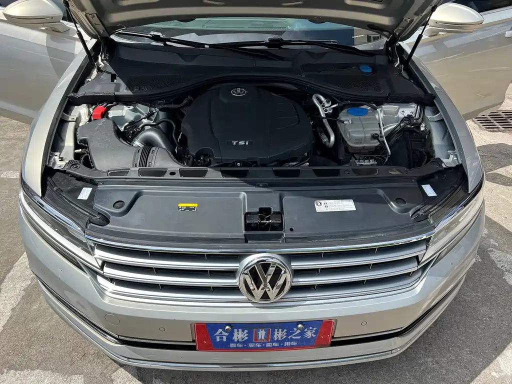 Volkswagen Phideon — миниатюра 6