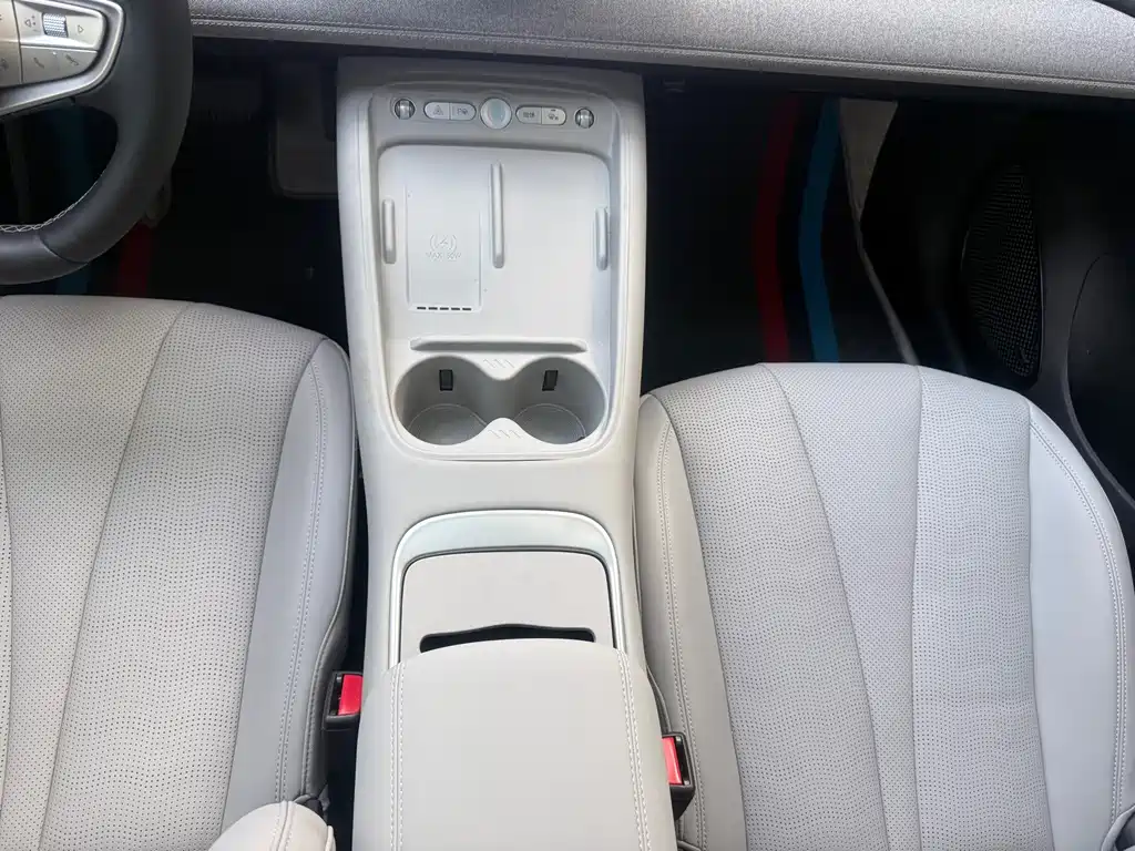 BYD Sealion 05 EV — миниатюра 26