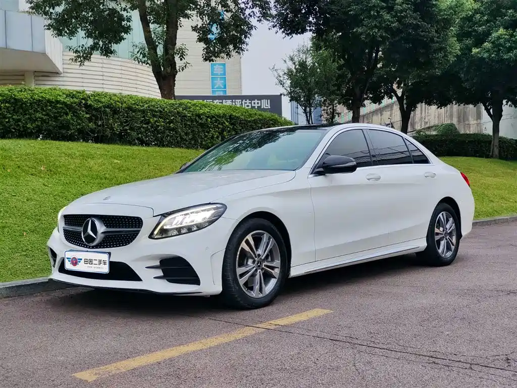 Mercedes-Benz C-Class 2021