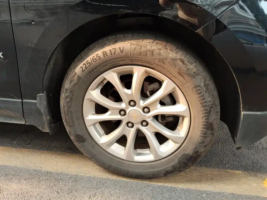 Chevrolet Equinox — миниатюра 6
