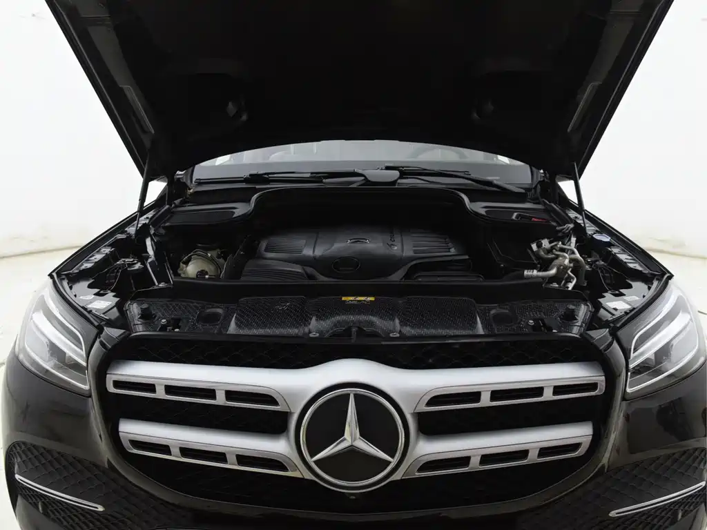 Mercedes-Benz GLS — миниатюра 17