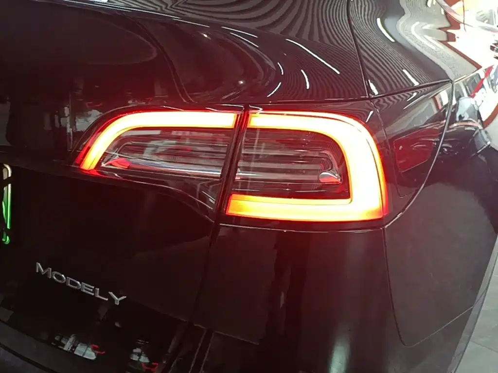 Tesla Model Y — фотографии объявления, Фото 9