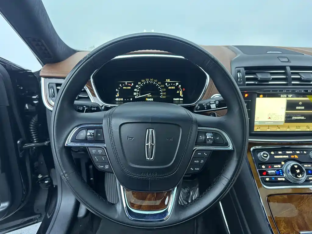 Lincoln Continental — миниатюра 18