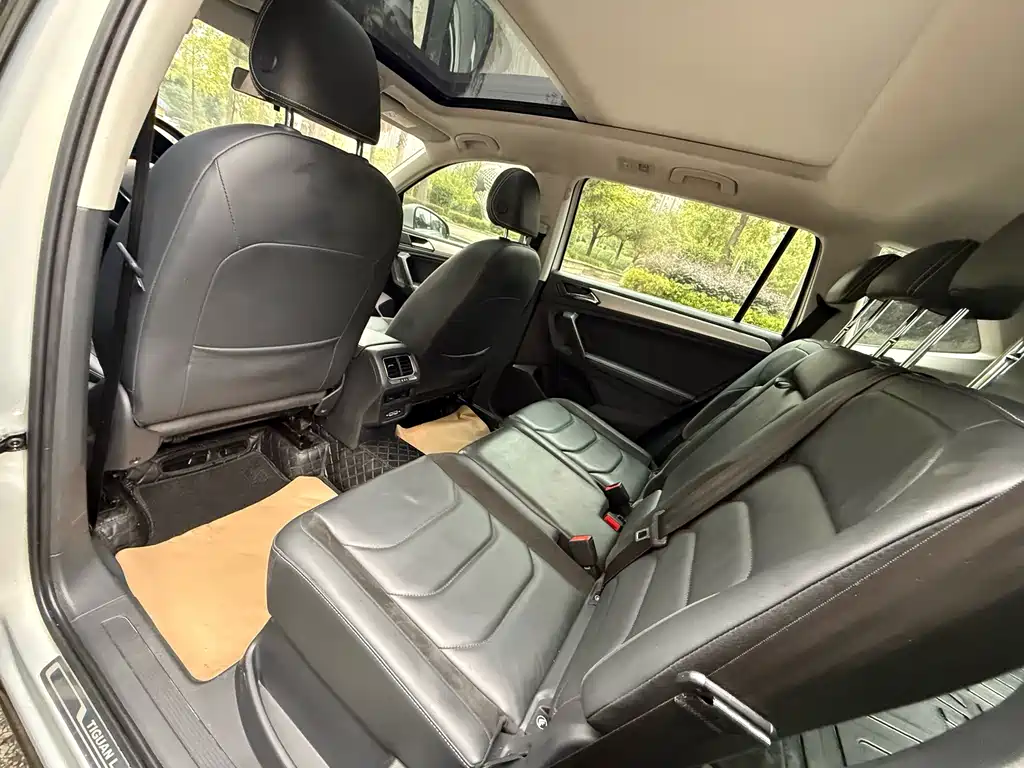 Volkswagen Tiguan L — миниатюра 7