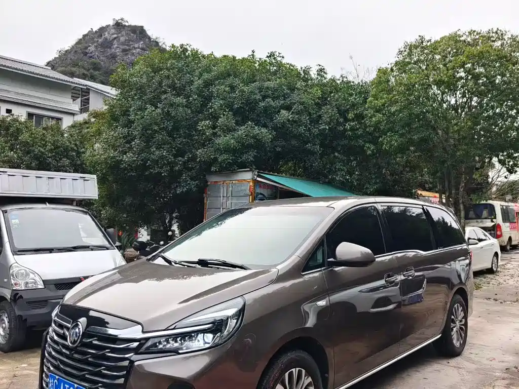 Buick GL8 2022