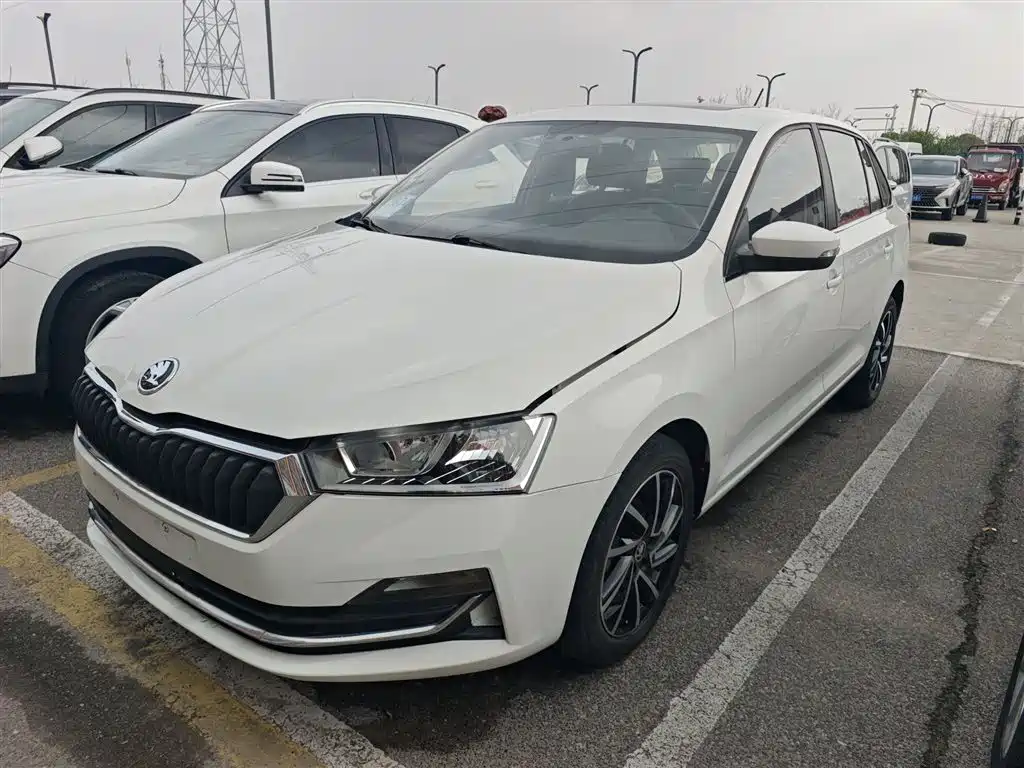 Skoda Rapid Spaceback 2020