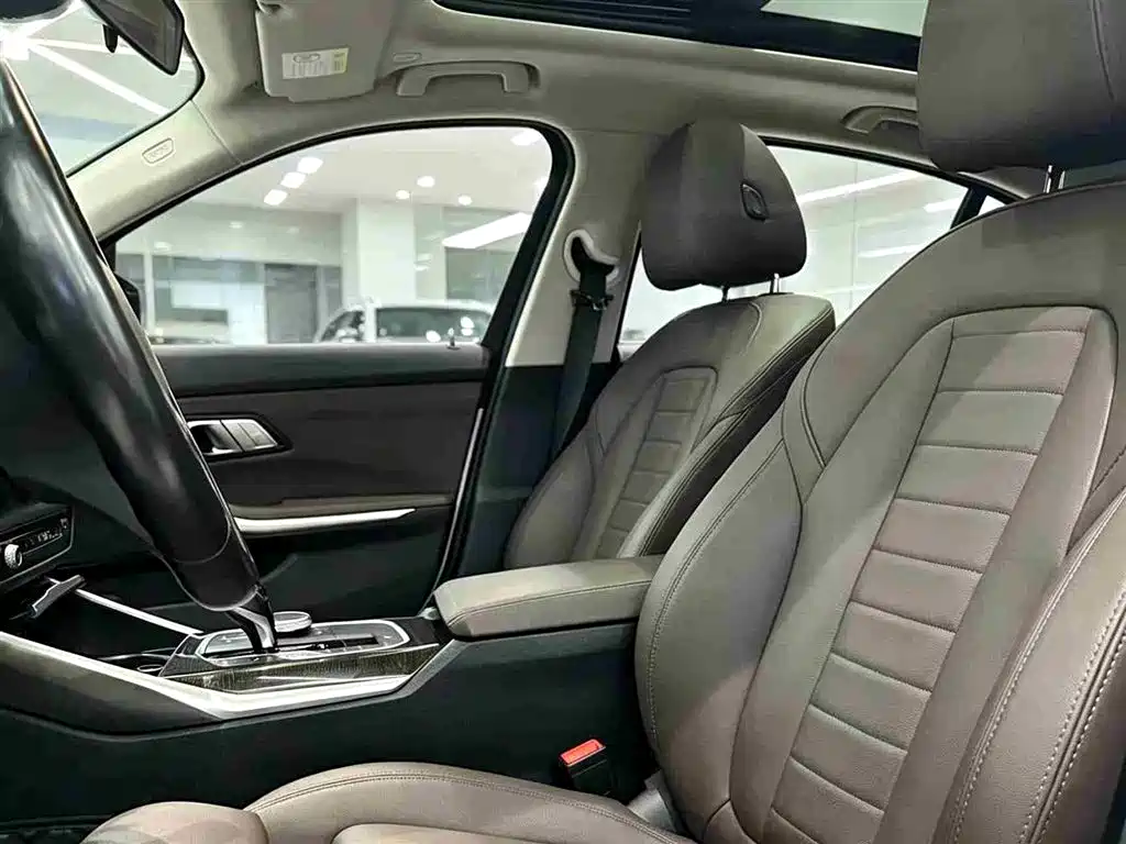 BMW 3 Series — миниатюра 5