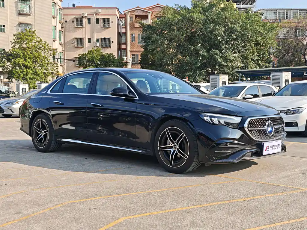 MERCEDES-BENZ E CLASS