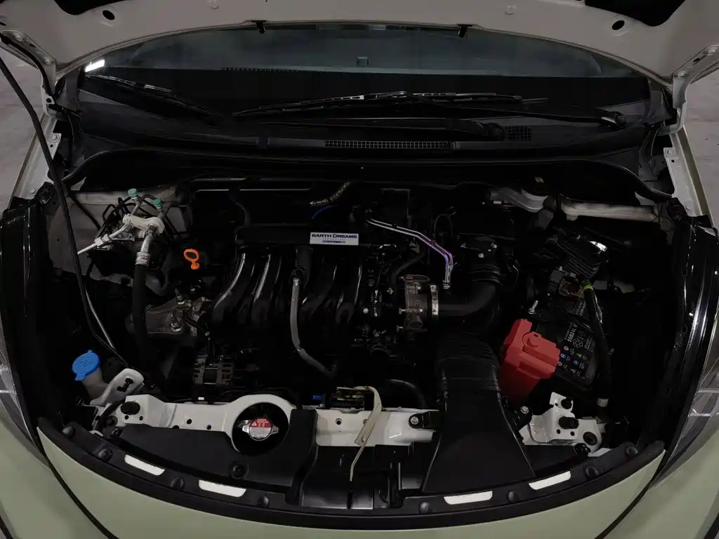 Honda Fit — миниатюра 6