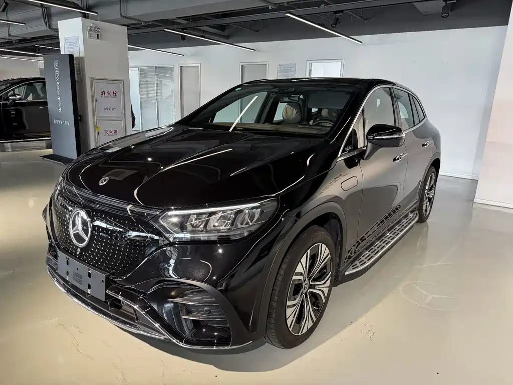 Mercedes-Benz EQE SUV