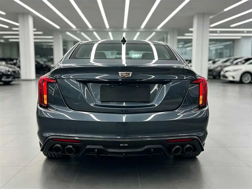 Cadillac CT5 — миниатюра 8