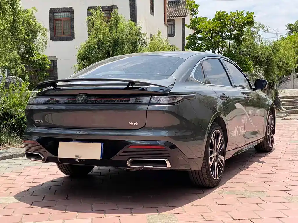 Changan Eado — миниатюра 4