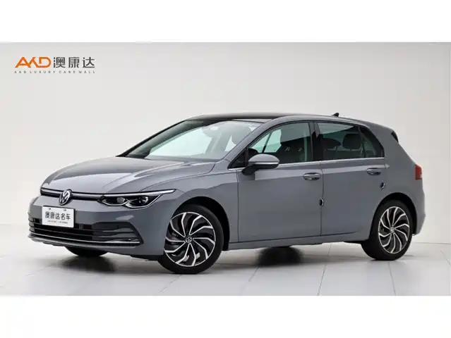 VOLKSWAGEN GOLF 2023