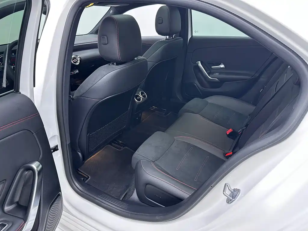 MERCEDES-BENZ  A CLASS