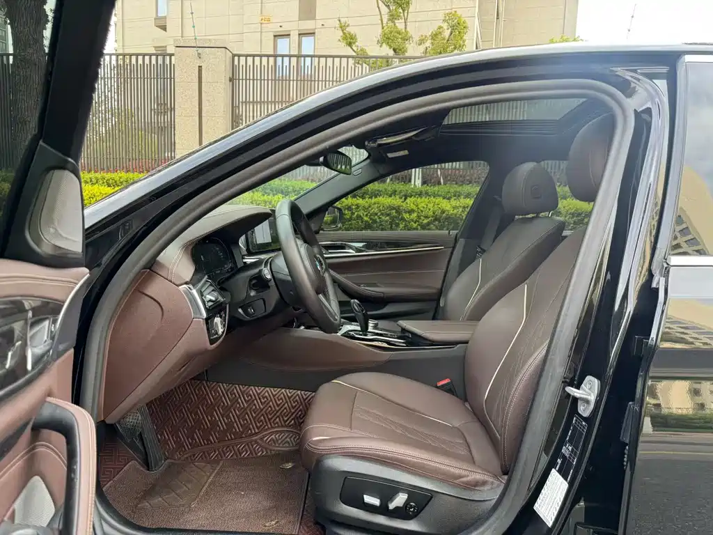 BMW 5 Series 5 2021 525Li M Sport