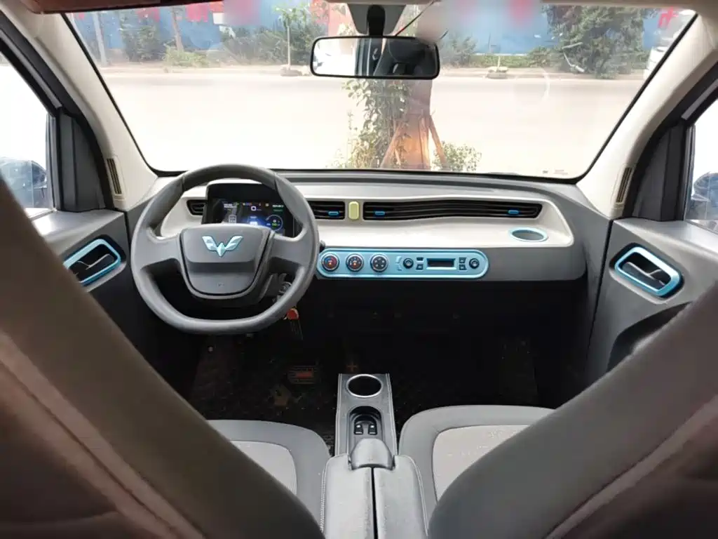 Wuling MINIEV — миниатюра 10