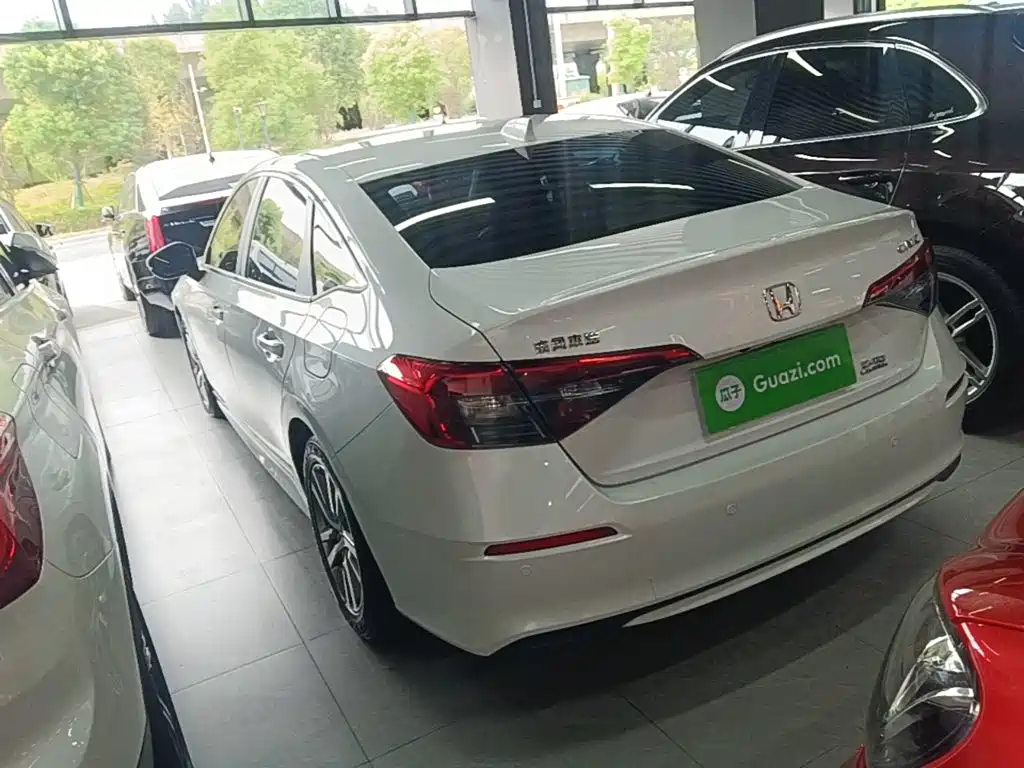 Honda Civic — миниатюра 5