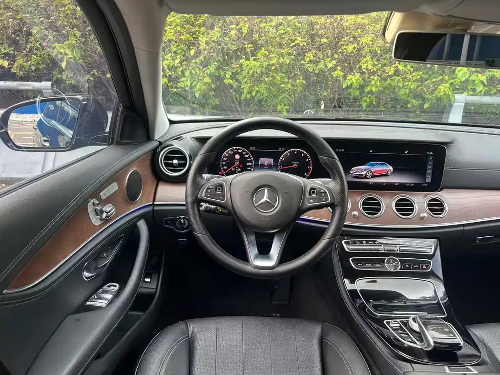 Mercedes-Benz E-Class E 2016 E 300 L Fashion
