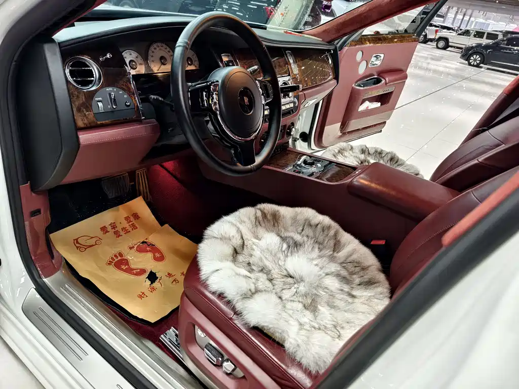 Rolls-Royce Ghost 2010 6.6T Standard