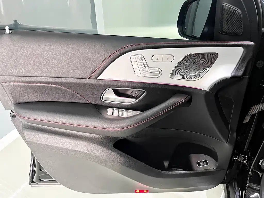 Mercedes-Benz GLE AMG — миниатюра 13