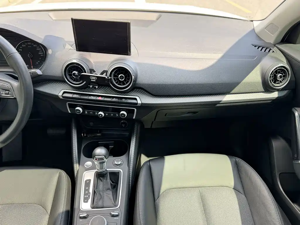Audi Q2L — миниатюра 6