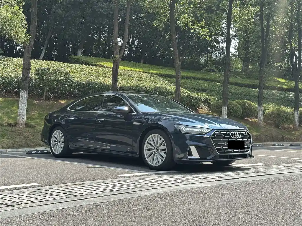 Audi A7L — миниатюра 3
