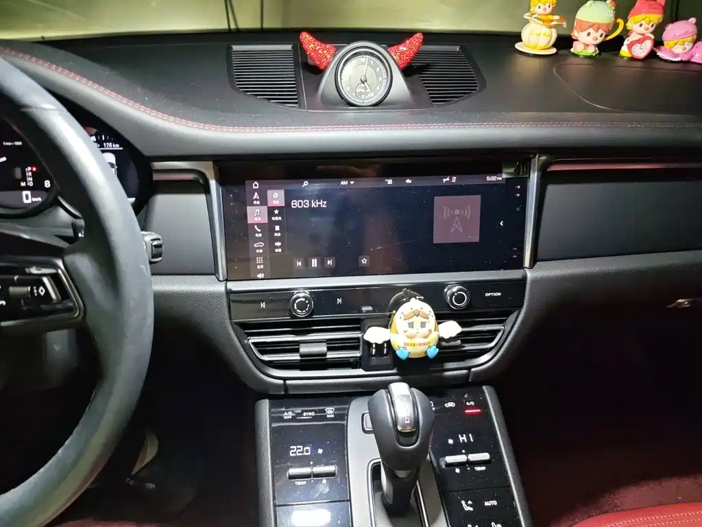 Porsche Macan — миниатюра 14