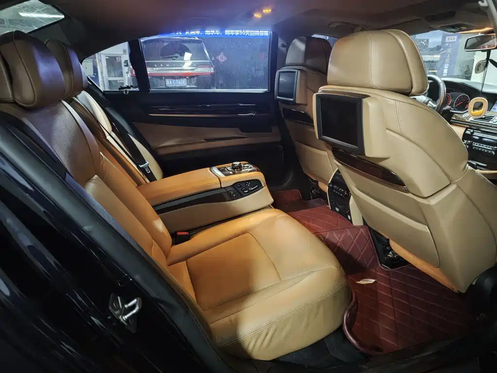 BMW 7 Series 7 2012 760Li 25