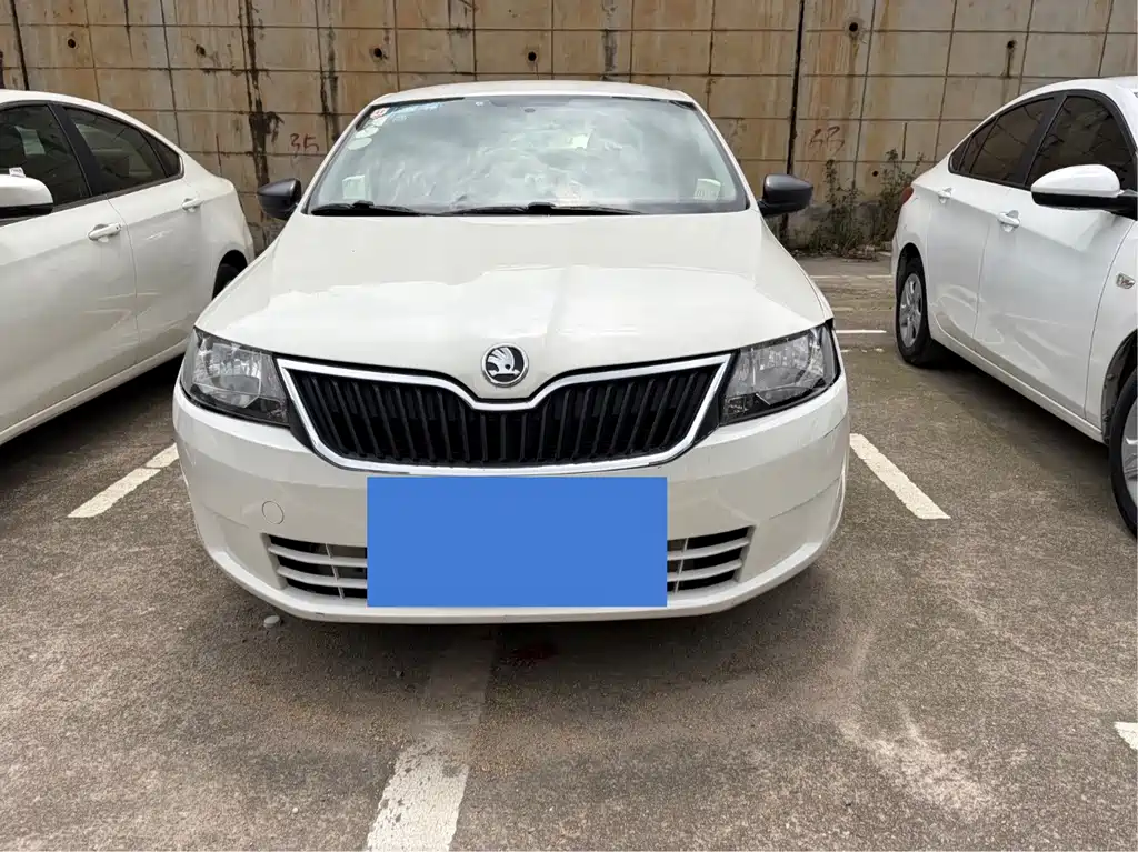 Skoda Rapid — миниатюра 2