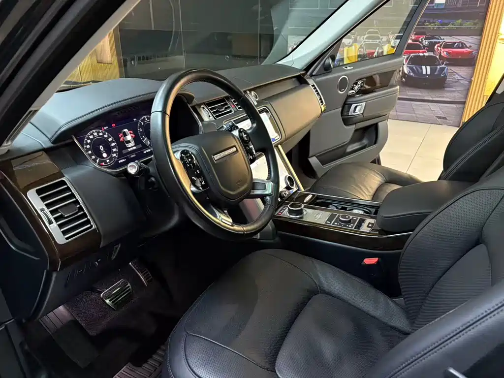 LAND ROVER RANGE ROVER