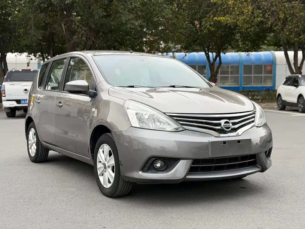 Nissan Livina — миниатюра 3
