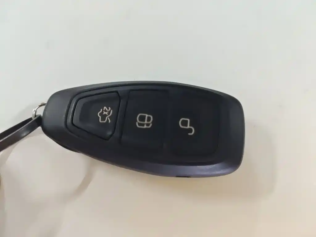 Ford Kuga — миниатюра 9