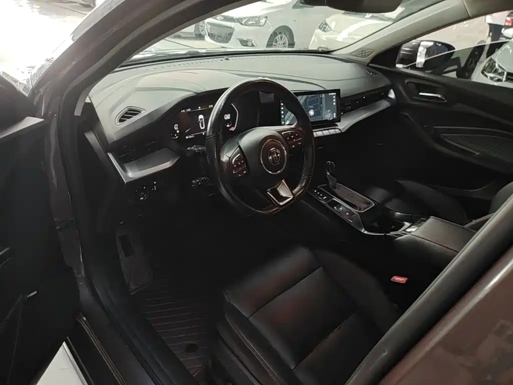 MG MG5 — миниатюра 15